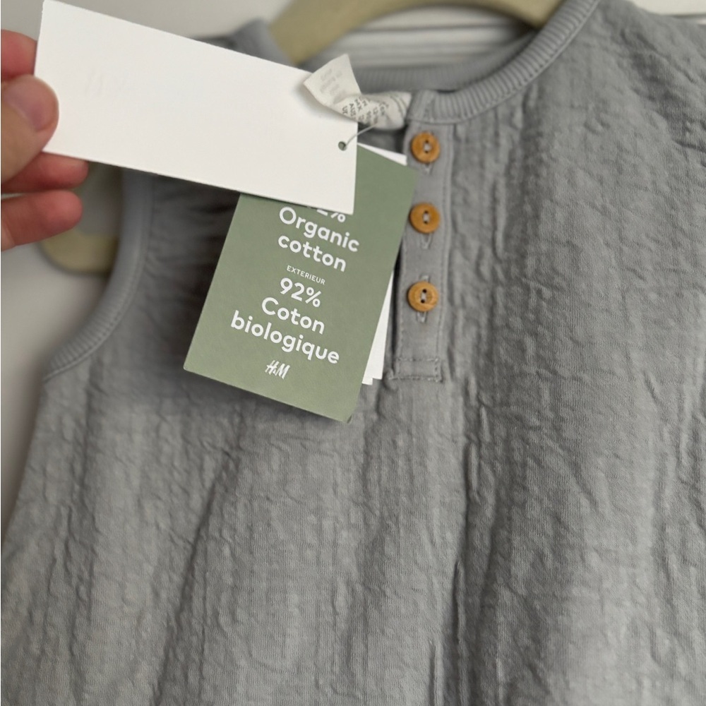 NWT H&M Gray Overalls Romper - Picture 5 of 6